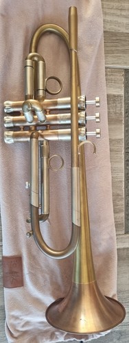 Trompette lotus universal - trompette,