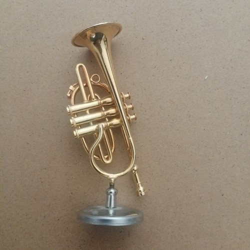 Trompette miniature avec - trompette,